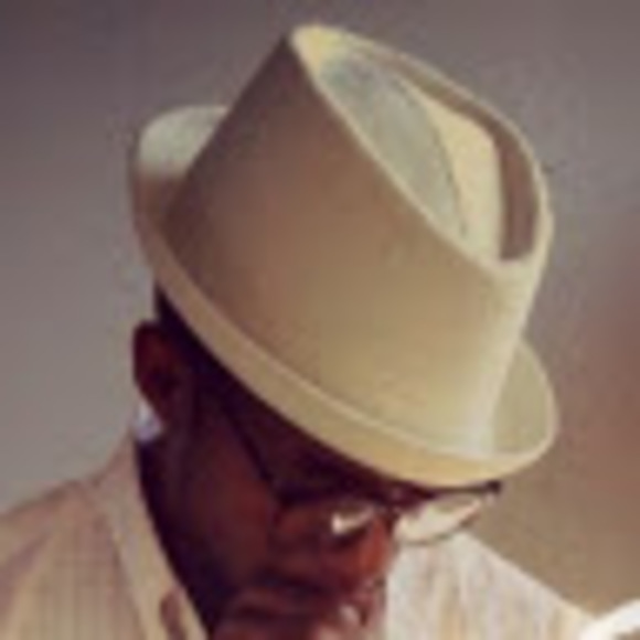 Meet your Posher, Stephen - Picture 1 of 1